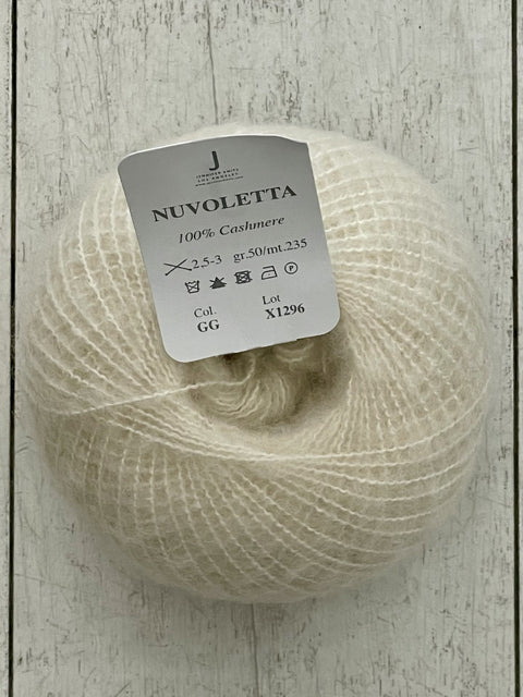 Jennifer Knits Nuvoletta