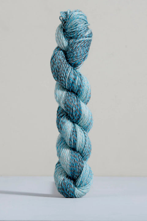 Urth Yarns Spiral Grain Light Worsted