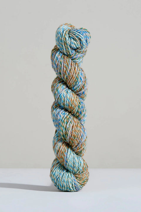 Urth Yarns Spiral Grain Light Worsted